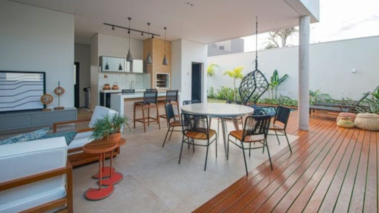 Transform Your Space into a Stunning Stylish Oasis: The Ultimate Guide to Creating Your Personal Retreat