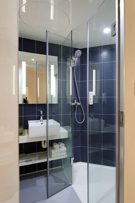 Transform Your Bathroom with the Perfect Glass Door: The Ultimate Guide