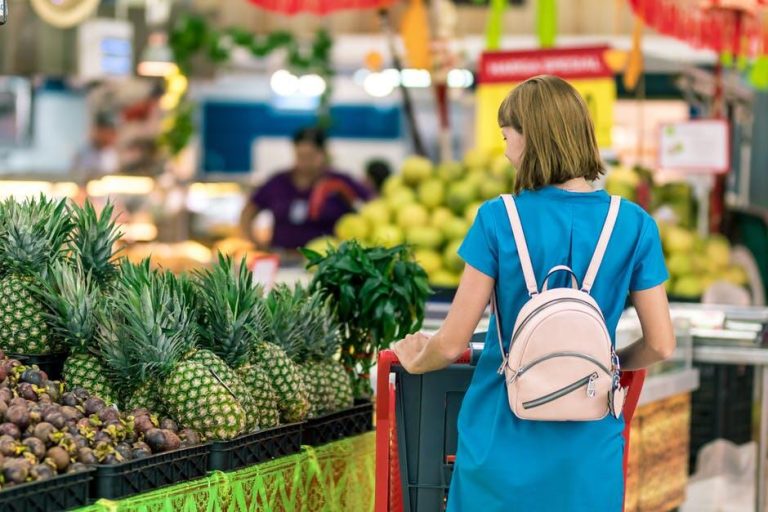 Master Your Shopping with the Ultimate Grocery List: The Key to Smarter, Healthier Living